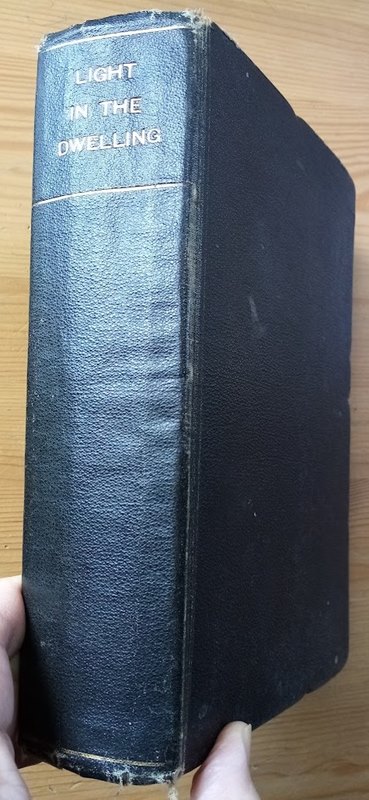 Light in the Dwelling; or, A Harmony of the Four Gospels; with very short and simple remarks, adapted to reading at family prayers . 365 sections, for every day of the Year